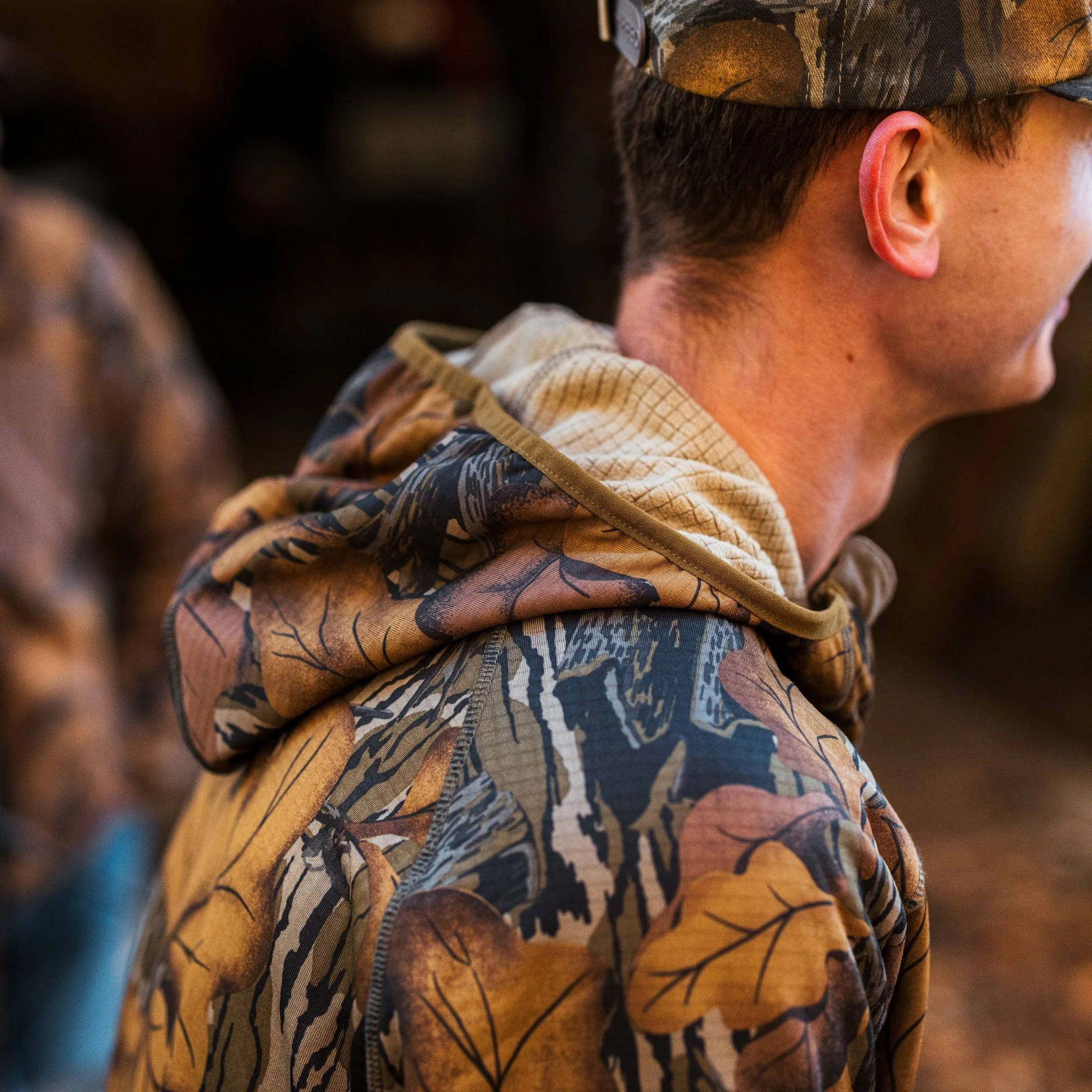 Woodsman Grid Fleece 1/4 Zip Hoodie - Image 17